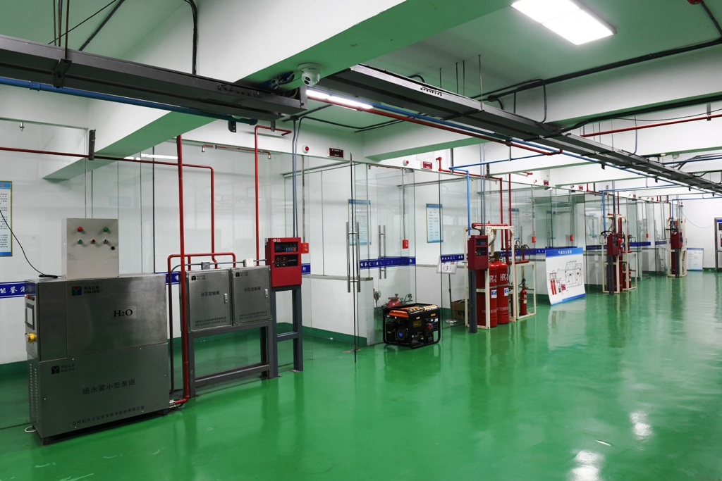 高壓細(xì)水噴霧系統(tǒng).JPG 高壓細(xì)水噴霧系統(tǒng).JPG